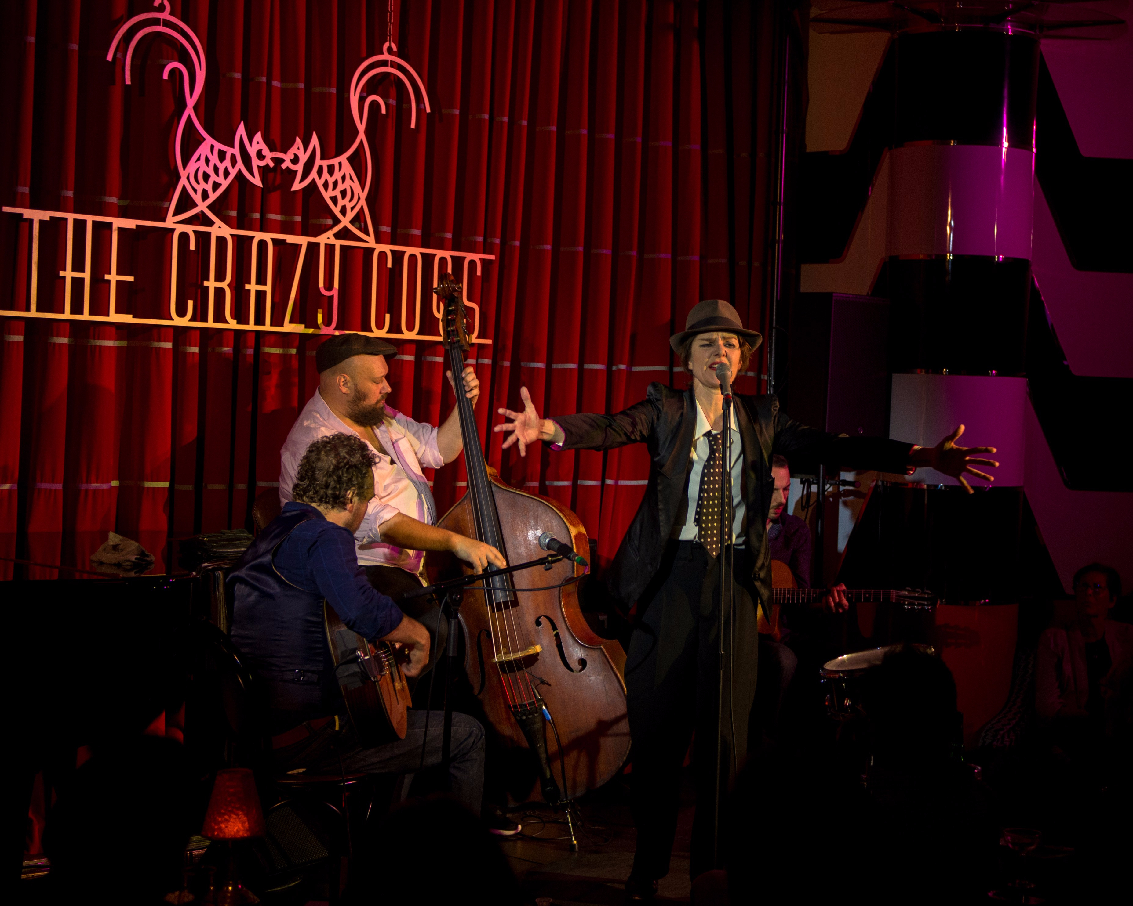 lucy-dixon-with-band-at-crazy-coqs.jpg